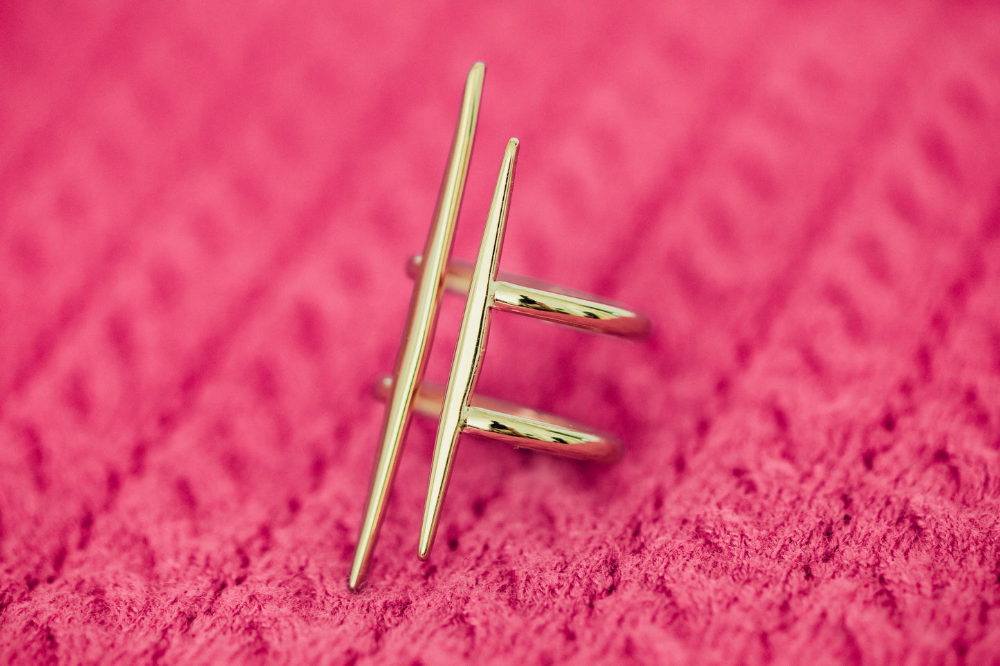 SERAPHINA BAR GOLD RING