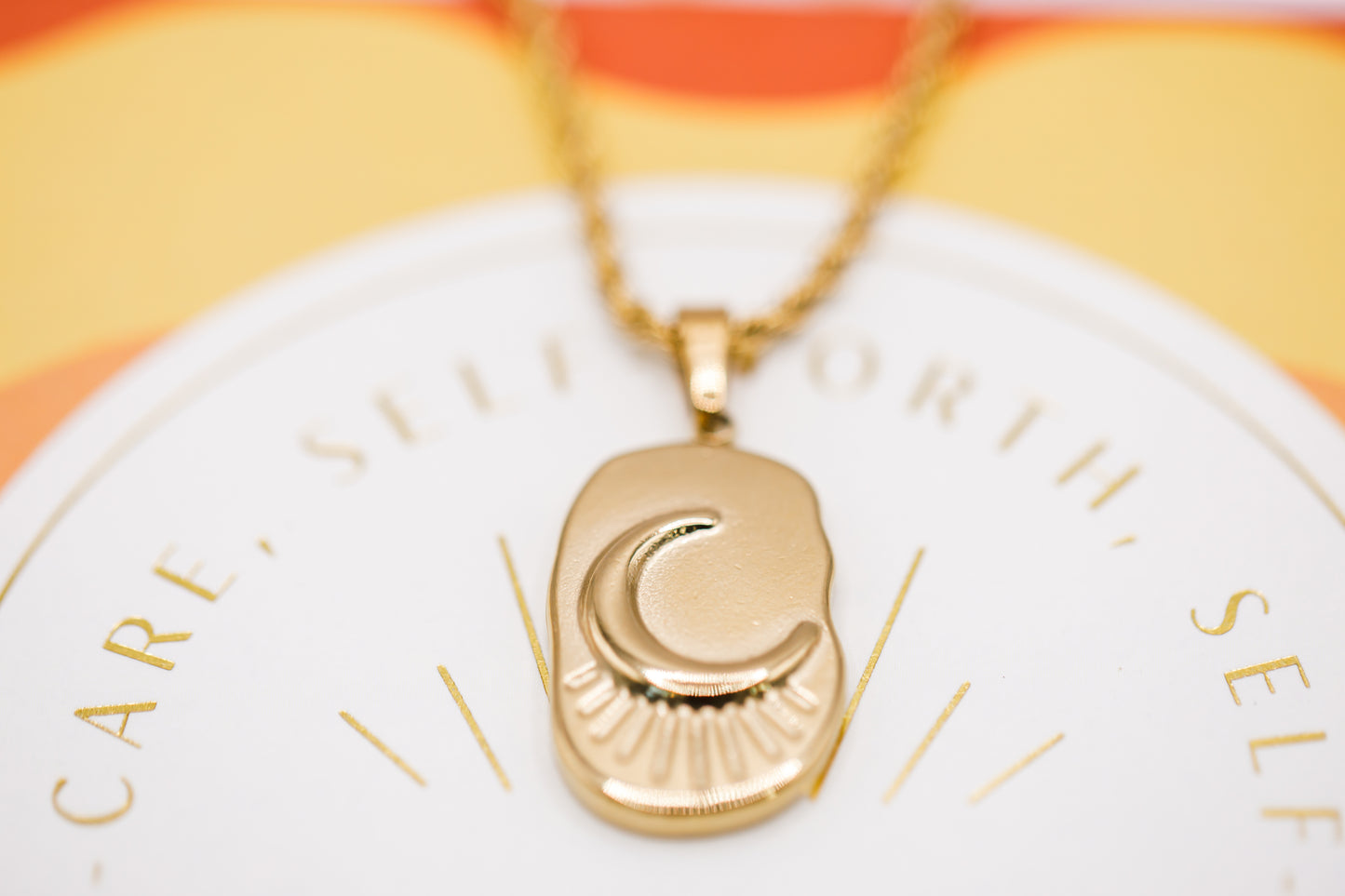 CRESCENT MOON  NECLACE