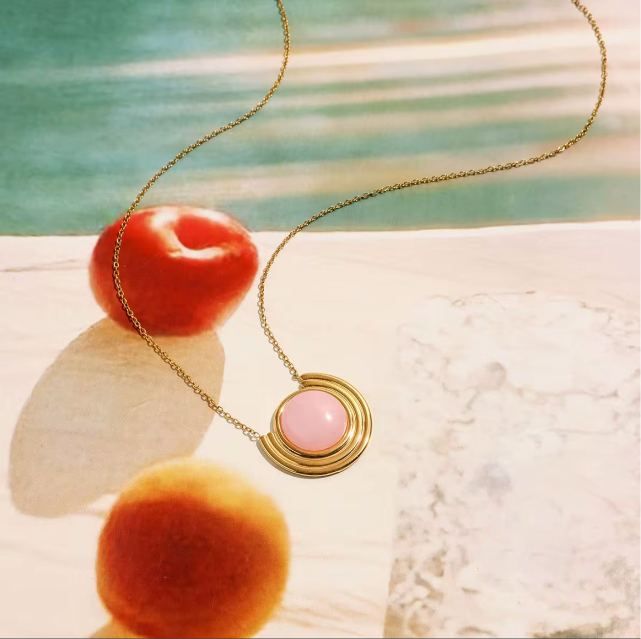 FLORAL ESSENCE NECKLACE