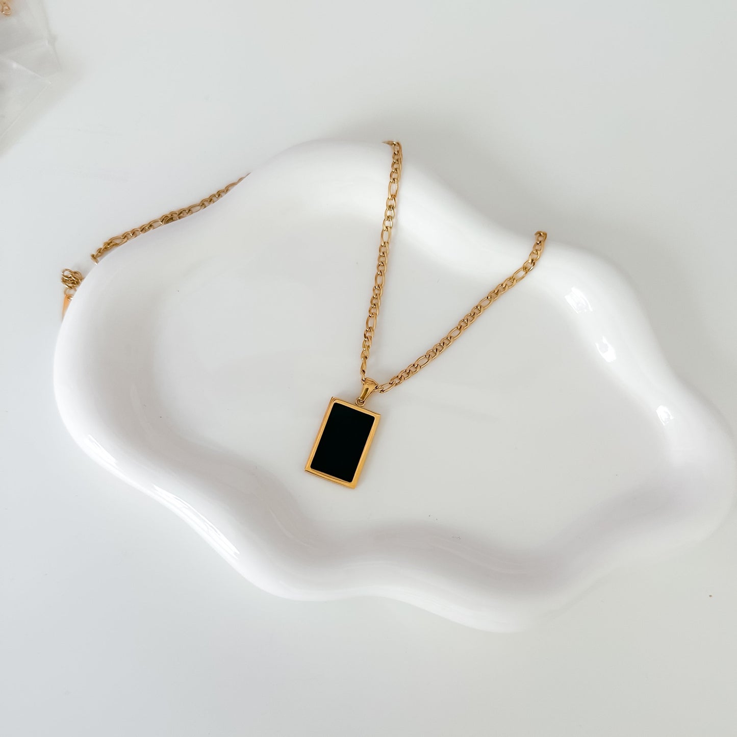 OSMO GOLD NECKLACE