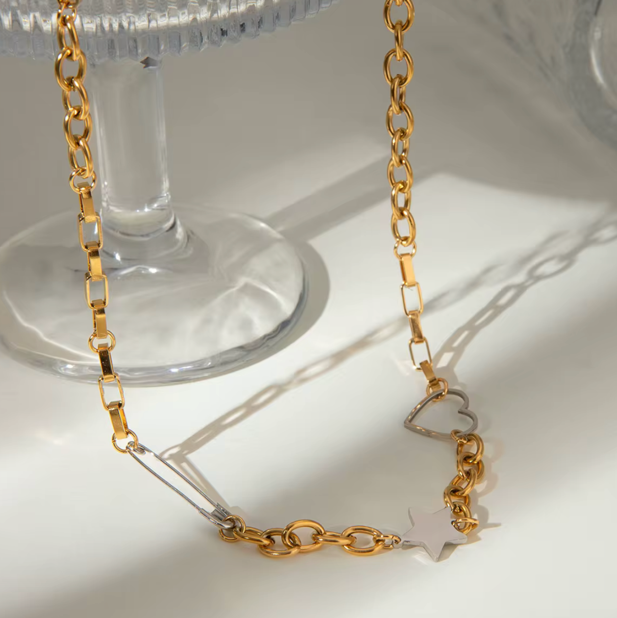VALI HEART CHOKER
