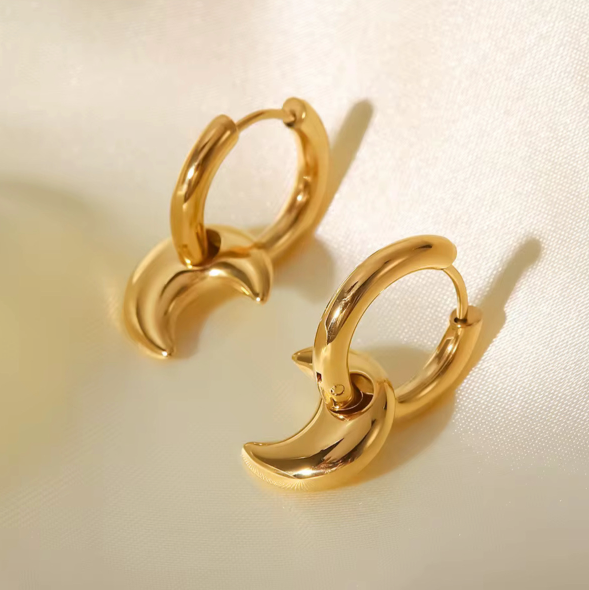 CRESCENT HOOPS
