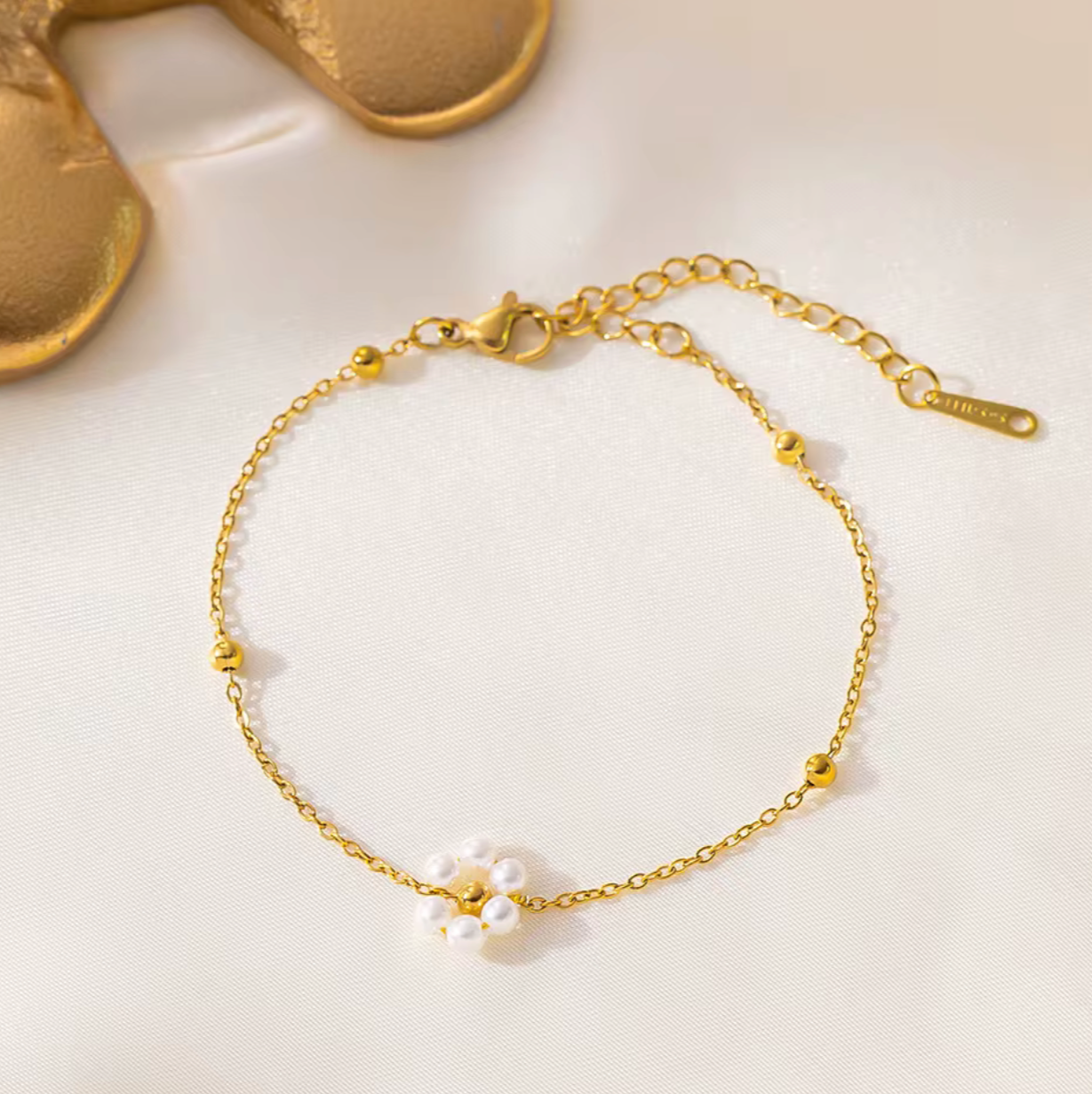 DORIS BLOOM BRACELET