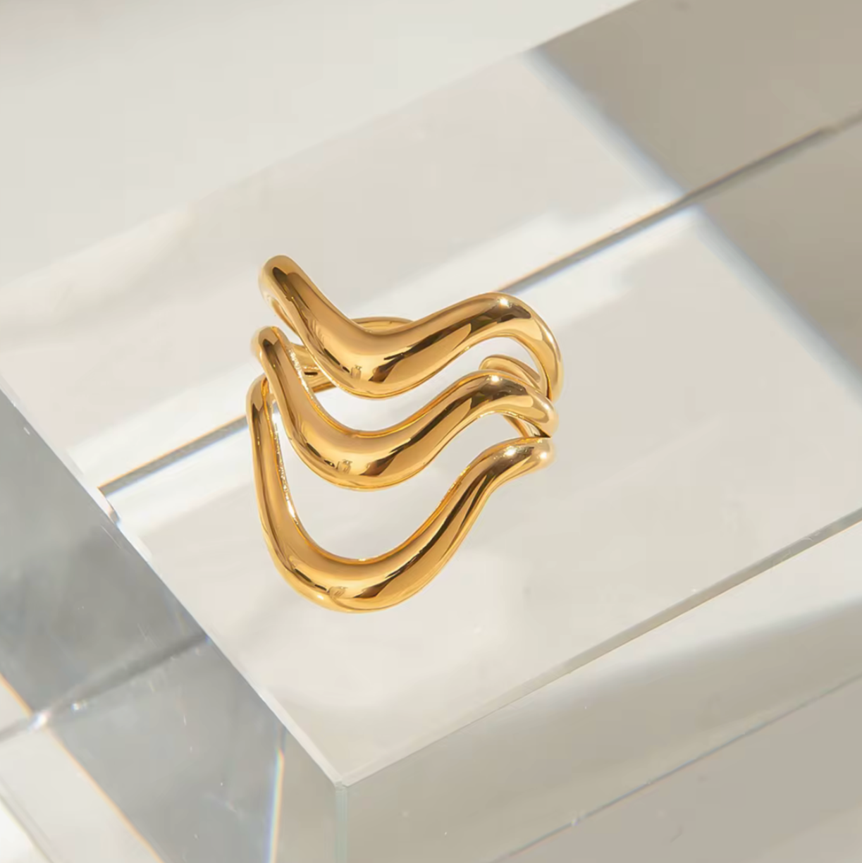 HALLE WAVE  GOLD RING
