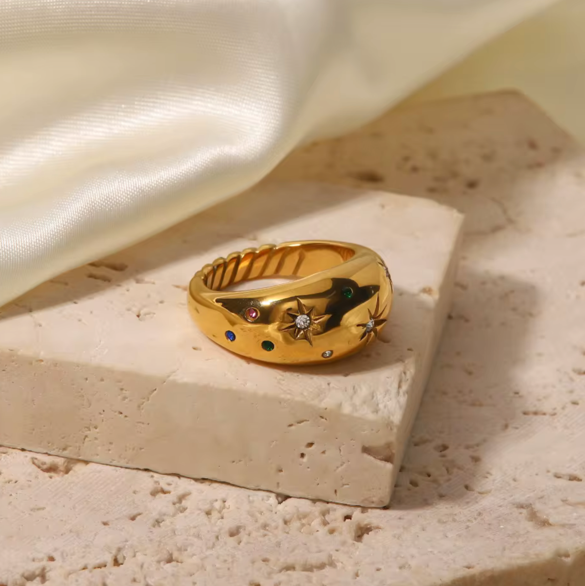AGLAIA GOLD RING